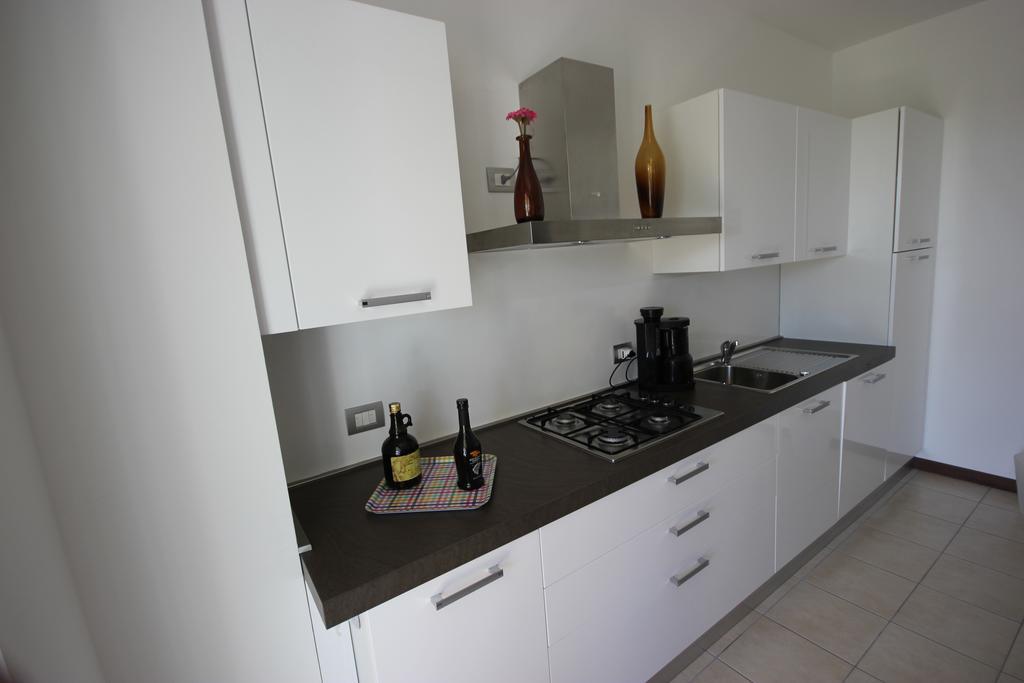 Appartamento Quadrivium Castelnuovo del Garda Zimmer foto