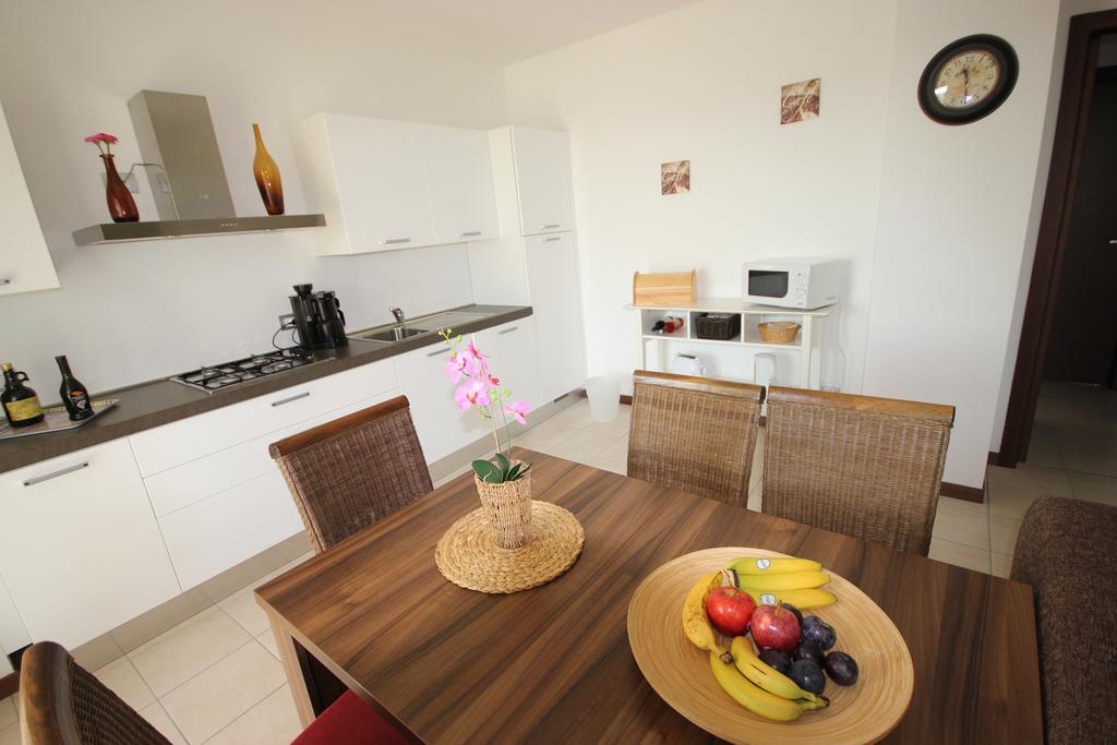 Appartamento Quadrivium Castelnuovo del Garda Zimmer foto